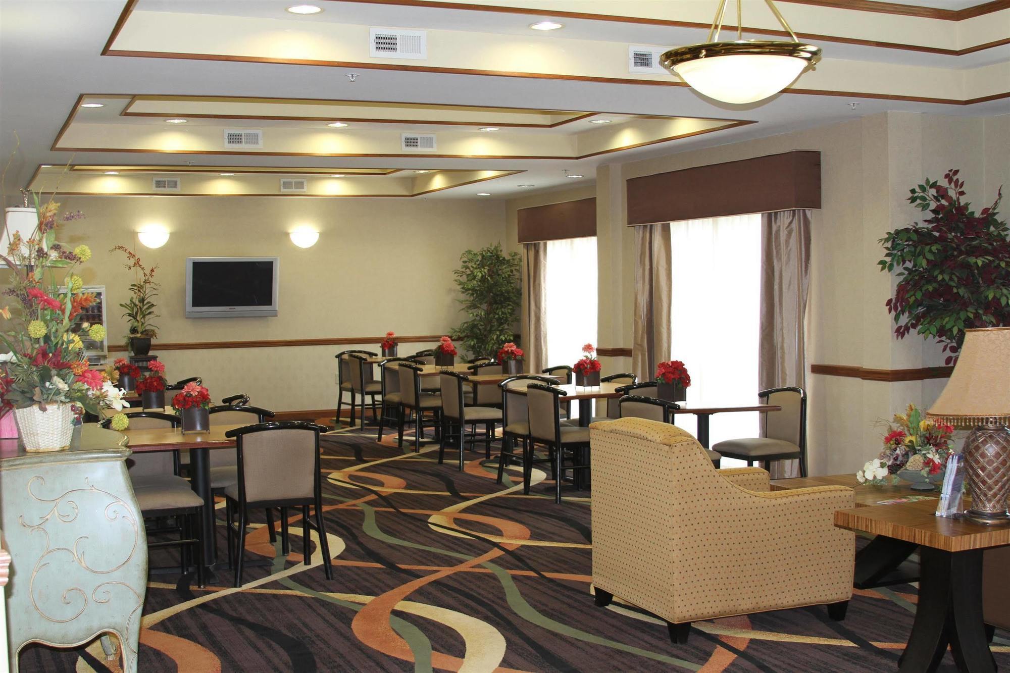 Best Western Smithfield Inn Restoran fotoğraf